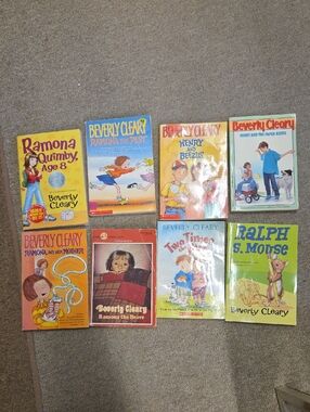 8 Beverly Cleary paperback books‎